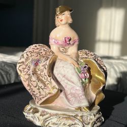 Vintage Guido Cacciapuoti Italian Porcelain Hand Painted Figurine