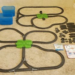 Thomas & Friends Bucket Of Toy Train Tracks 2sets
