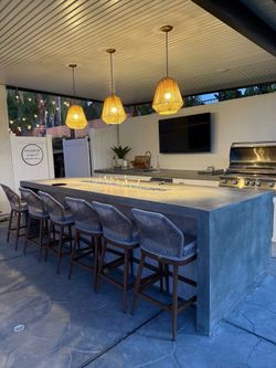 Outdoor Kitchen