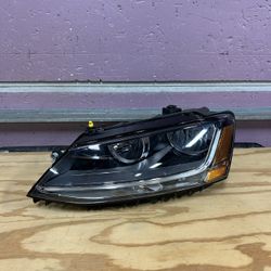 2017-2018 VW JETTA LEFT SIDE HALOGEN HEADLIGHT 