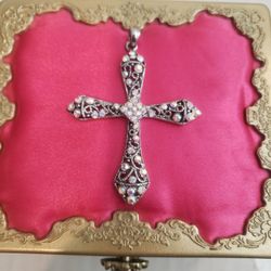 Premier Designs Angelina Cross Aurora Borealis Silvertone with Crystal's 2.25" F11