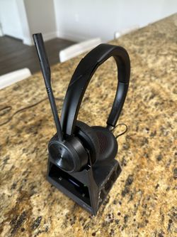 Plantronics Poly Savi 7310 Ultra-Secure Wireless DECT Headset System