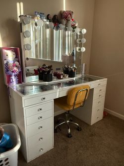 impressions vanity