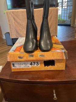 Black Leather  Boots Size 10