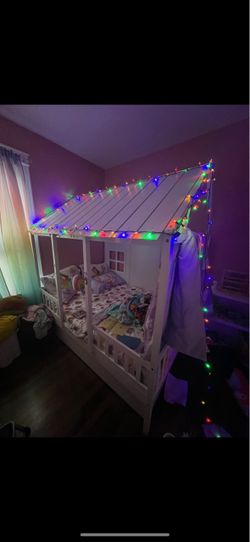 White Wood House Frame Kids Bed with twin size Trundle