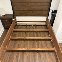 Bob’s Furniture Queen Bed Frame