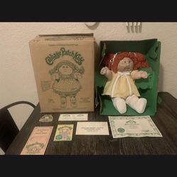 1983 Coleco Cabbage Patch Kids Dool Red Head Girl W/ Freckles Green Eyes Dimples Long Nose Brat Face #2  With BOX AND BIRTH CERTIFICATE YELLOW DRESS W