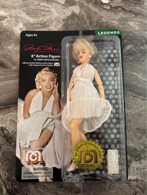 Mego Legends Marilyn Monroe Serialized Limited Edition 8'' Doll Action Figure