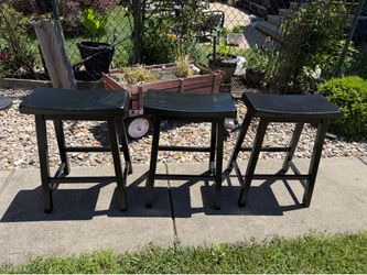 3 Black Wood Saddle Bar Stools