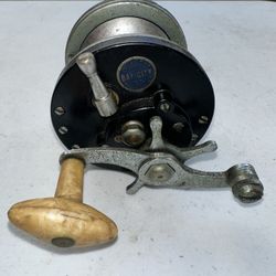 vintage fishing reel