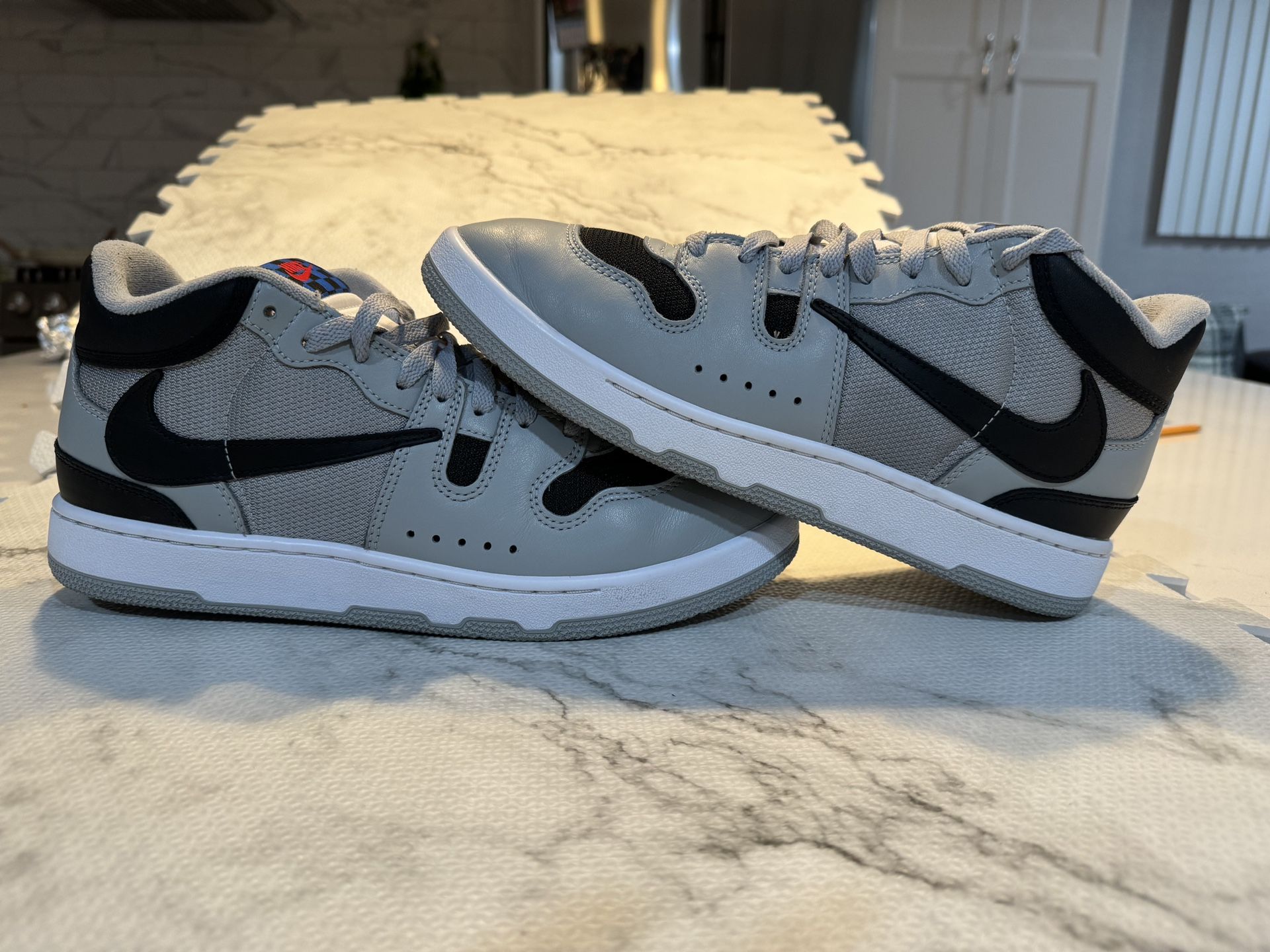 Size 10.5 - Nike Mac Attack QS SP Travis Scott Cactus Jack for Sale in El  Paso, TX - OfferUp