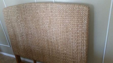 Pottery barn queen seagrass headboard for Sale in Lake Elsinore