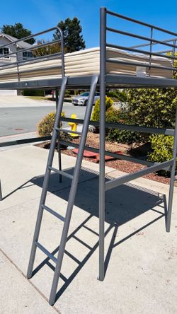 IKEA twin bunk bed