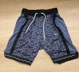 Men’s Nike basketball shorts