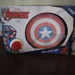 AVENGERS TOSS & CATCH GAME