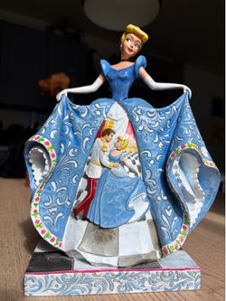 Disney Traditions x Jim Shore Cinderella “Romantic Waltz” Figurine (contact info removed) W/Box