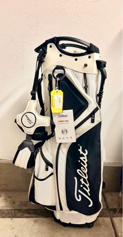 Titleist Golf Bag w/ Stand