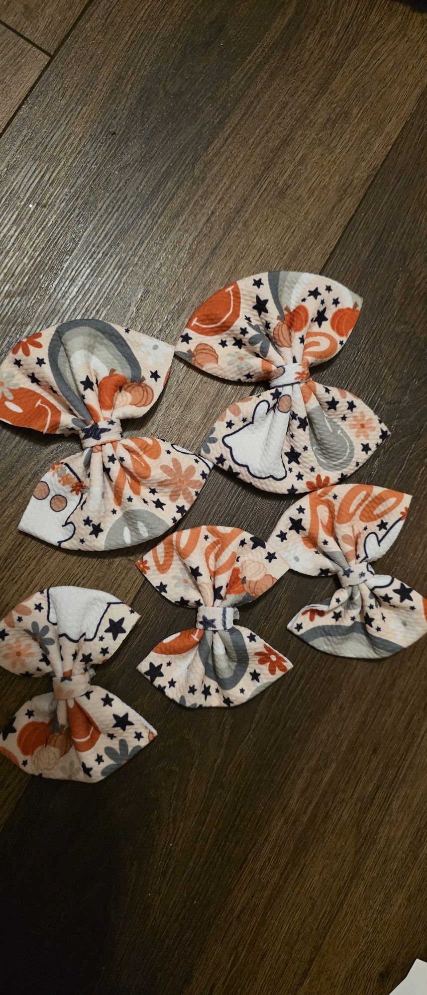 HANDMADE HAIRBOW