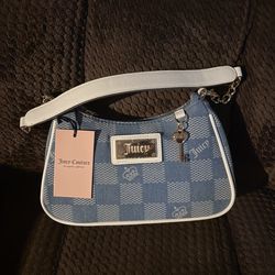 Juicy couture Miss independently  denim