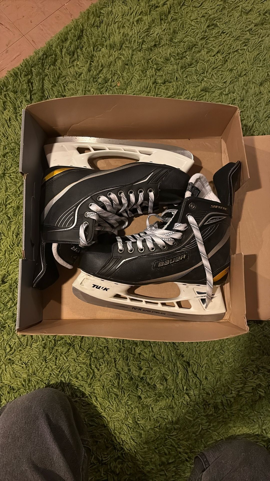 Bauer Supreme One 40 Hockey Skates
