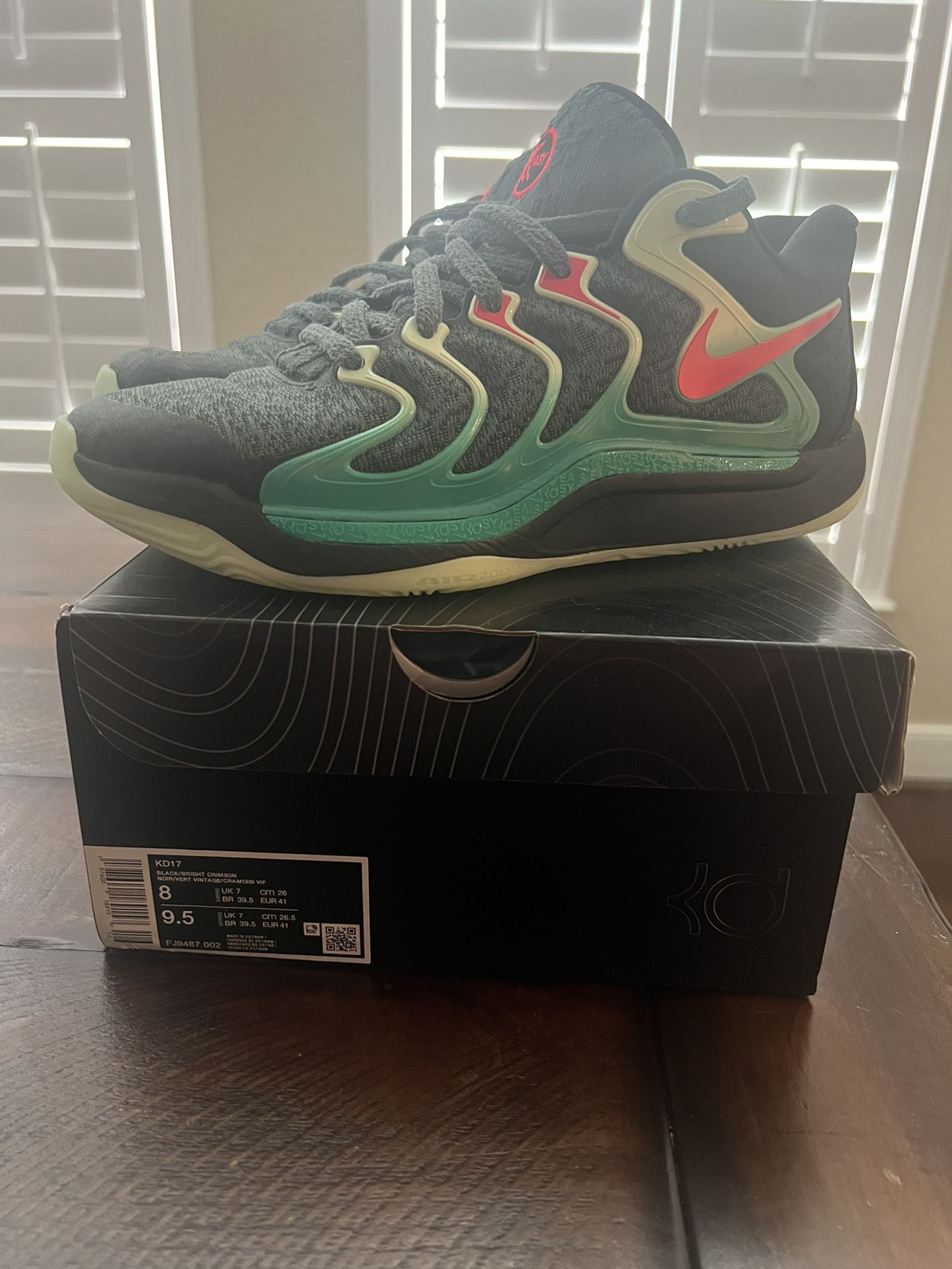 Nike KD17 Basketball Shoes - Men’s Size 8