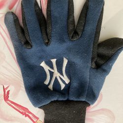 N.Y YANKEES BLUE GLOVE