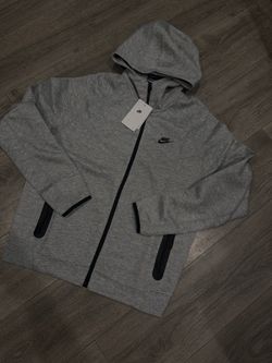 Nike tech