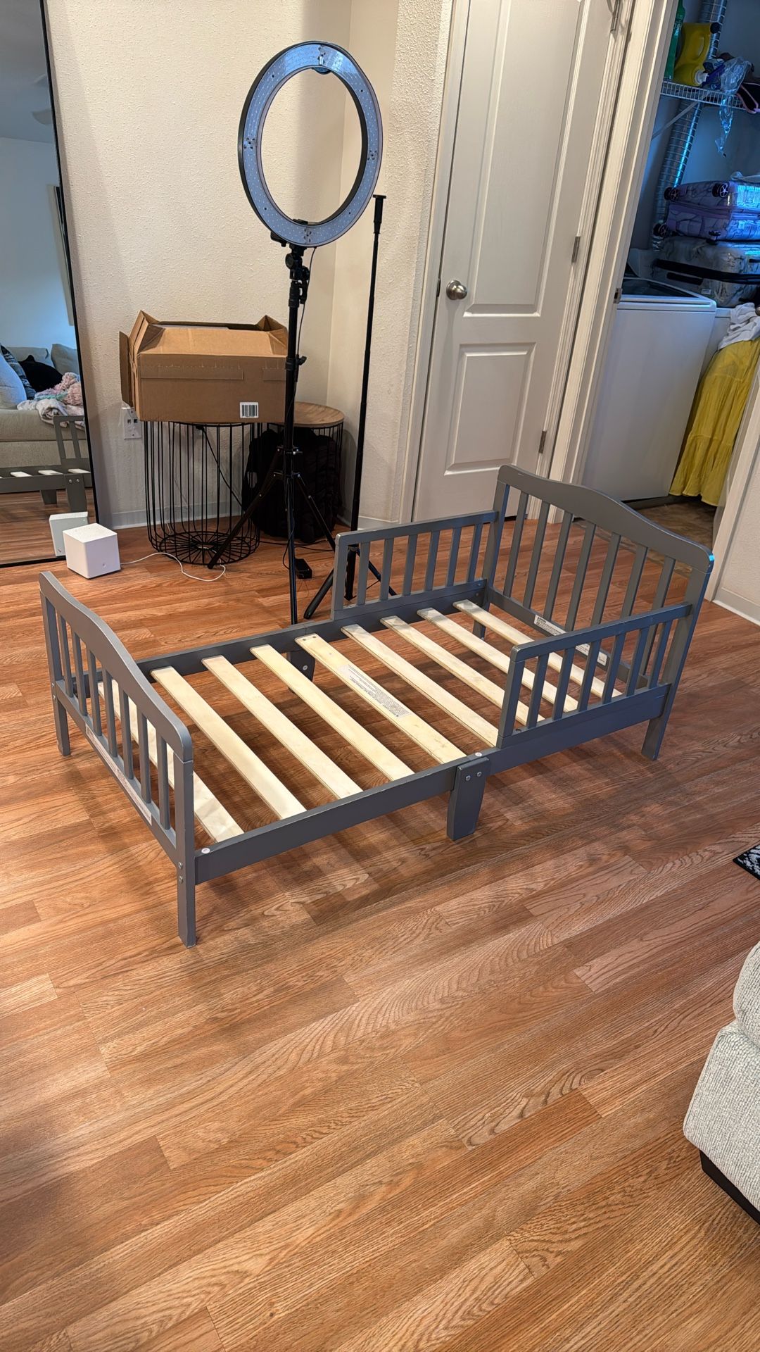 FREE TODDLER BED 