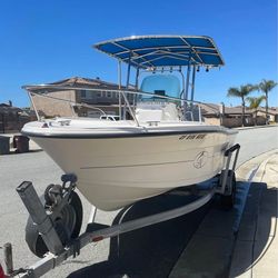 2001 trophy center console boat