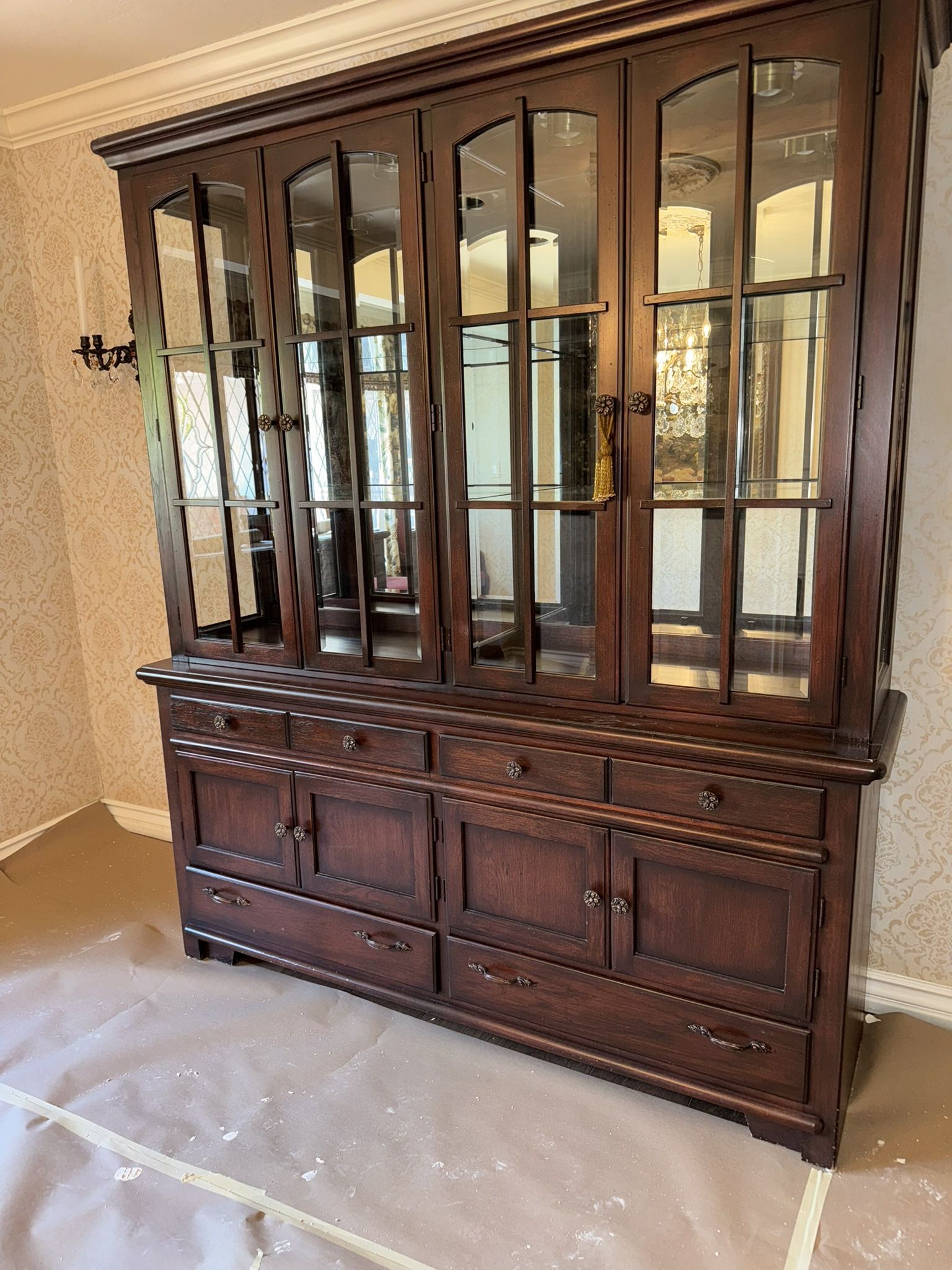 Free! Dark Wood Dining Table And China Cabinet Set