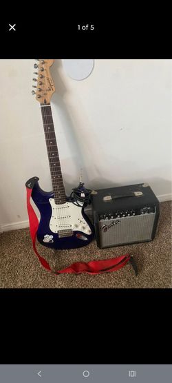Squier Strat by Fender