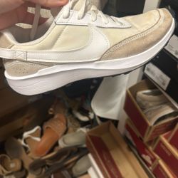 Nike Women Size 8