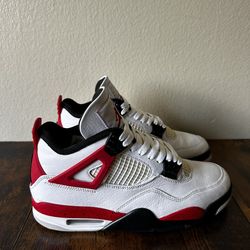Jordan 4 Red Cement Size 8 Men’s