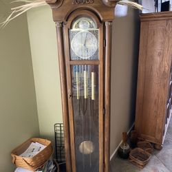 PRICE REDUCED!!1978 Pearl Grandfather Clock (NW Cape)
