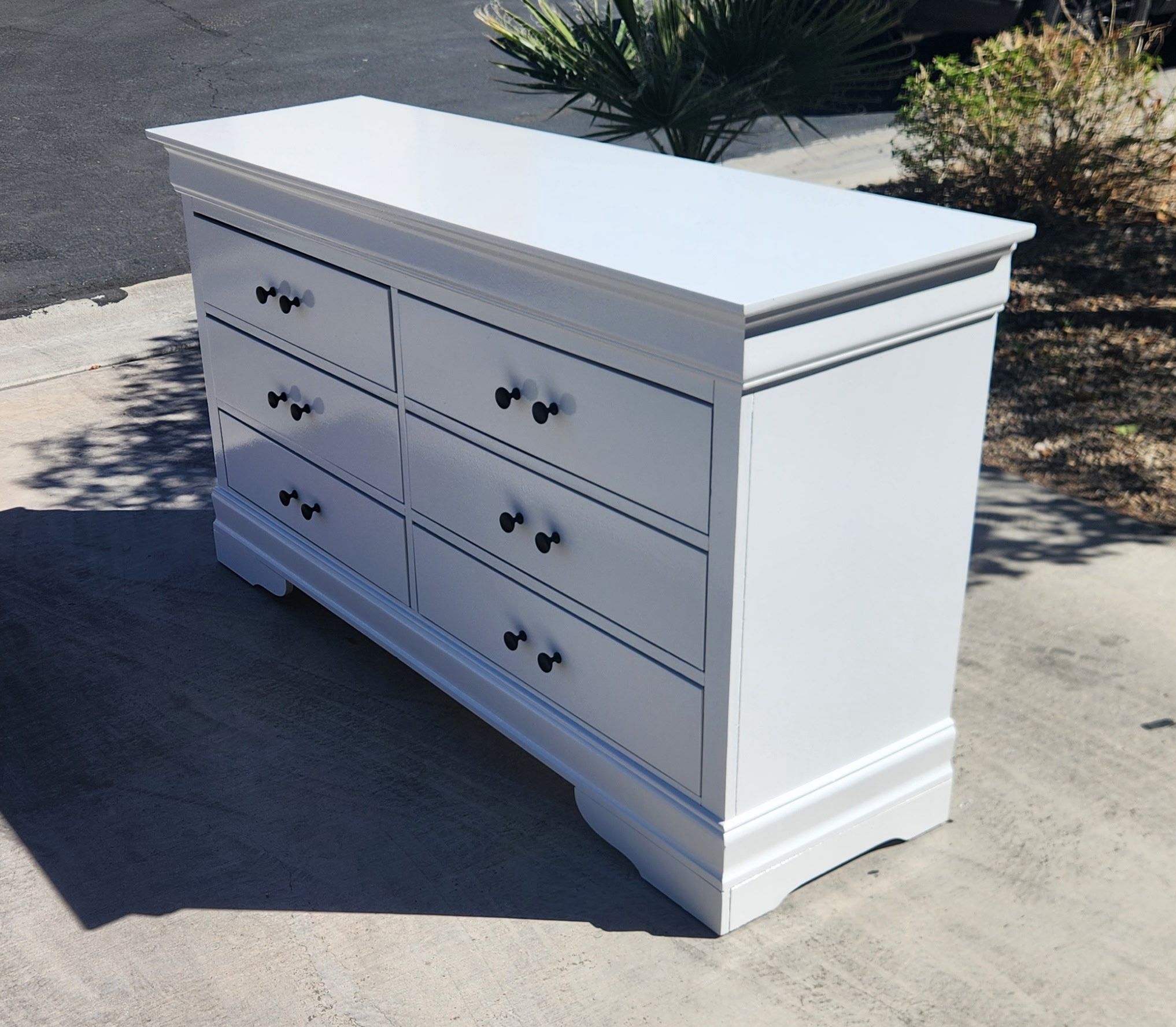 Furniture Dresser 6 Drawers* FREE LOCAL DELIVERY