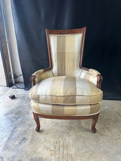 Antique Carved Walnut Bergère Armchair – Down Cushion