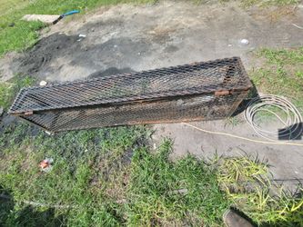 Trailer cage