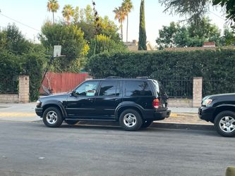 2000 Ford Explorer XLT V8 5.0 Litre