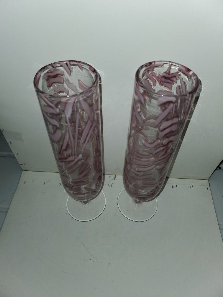 Morano Style pink confetti flutes