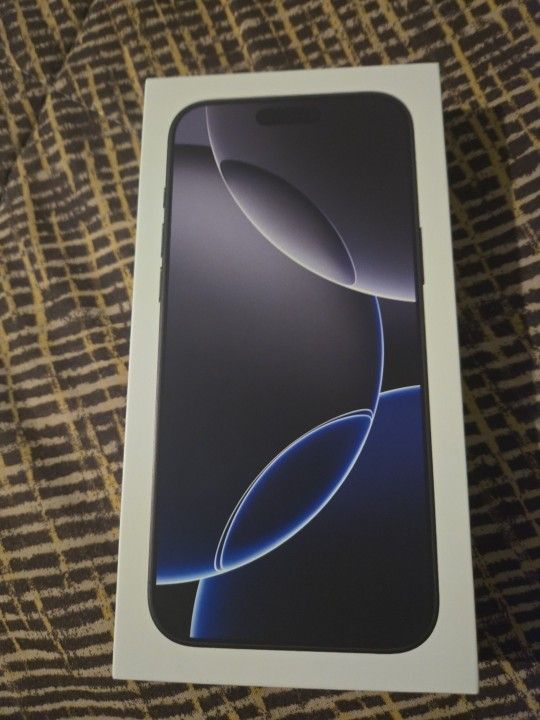 Apple iPhone 16 Pro Max - 1 TB - Black Titanium