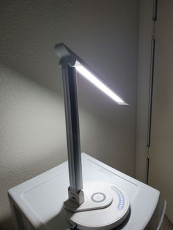 DESK Led Lamp  [ High End]  swivel 180  wireless phone charger