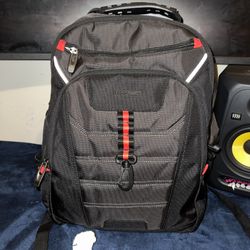 BAGSMART Slim Business Laptop Backpack with USB Charging, Anti-Theft, Water-Resistant - Fits 15.6-Inch Notebook