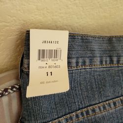 Women's Pants 👖 Size https://offerup.com/redirect/?o=MTEubmV3