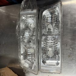 03-06 Chevy Silverado Bottoms Chrome Clear Headlights 
