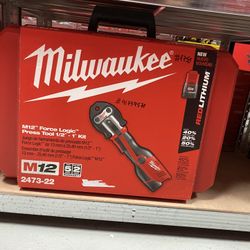 Milwaukee M12 Force Logic Press Tool Kit 