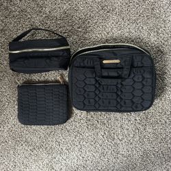 Travel totes 
