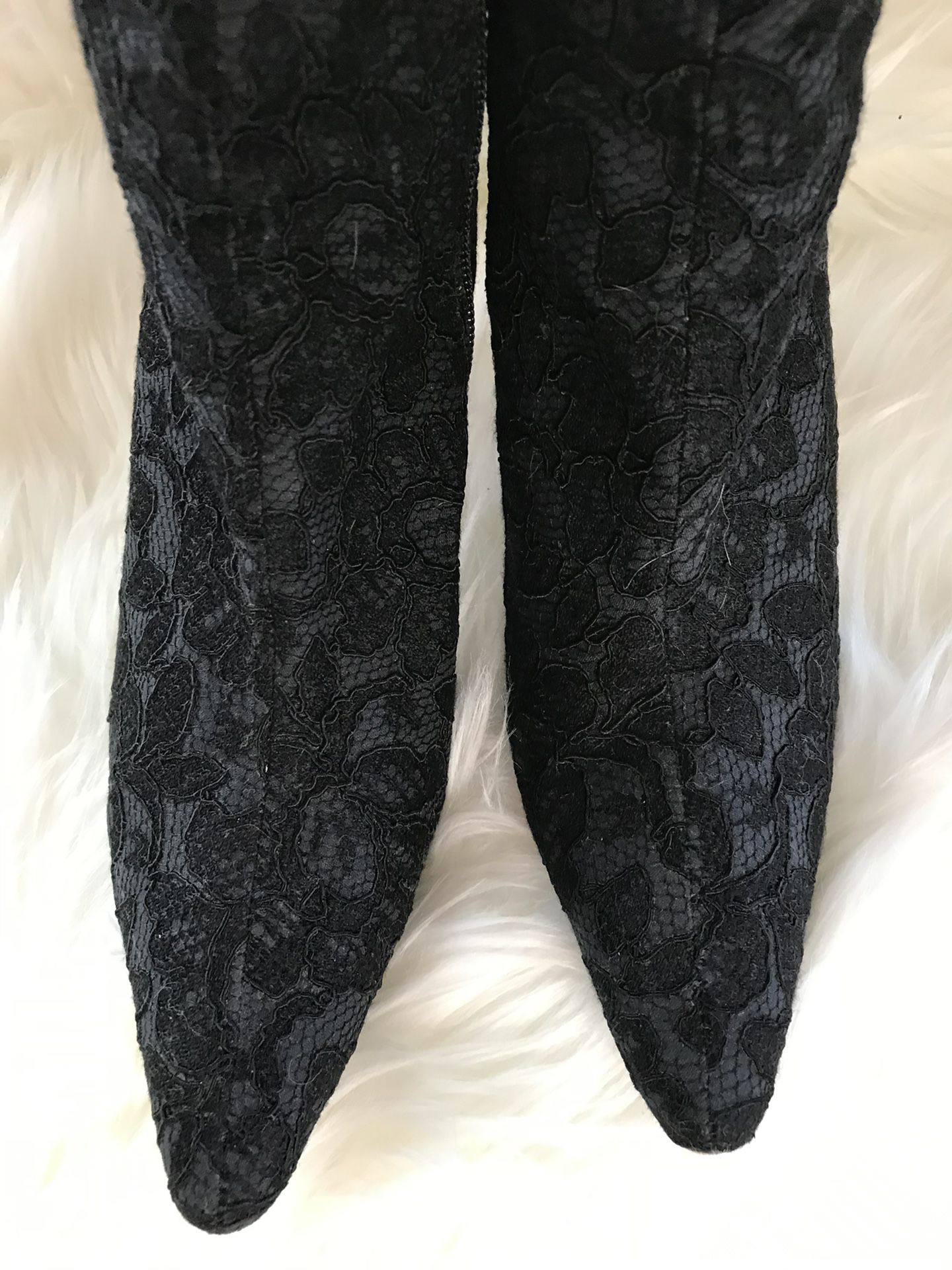 Size 8 Embroidered Black Booties
