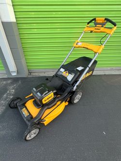 Dewalt 2x20V MAX 21 in. Cordless Battery Powered Self Propelled Lawn Mower TOOL ONLY