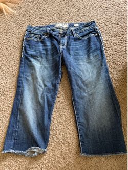 BKE Sabrina blue Jean Capris (28) Buckle