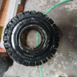 Forklift Tires
